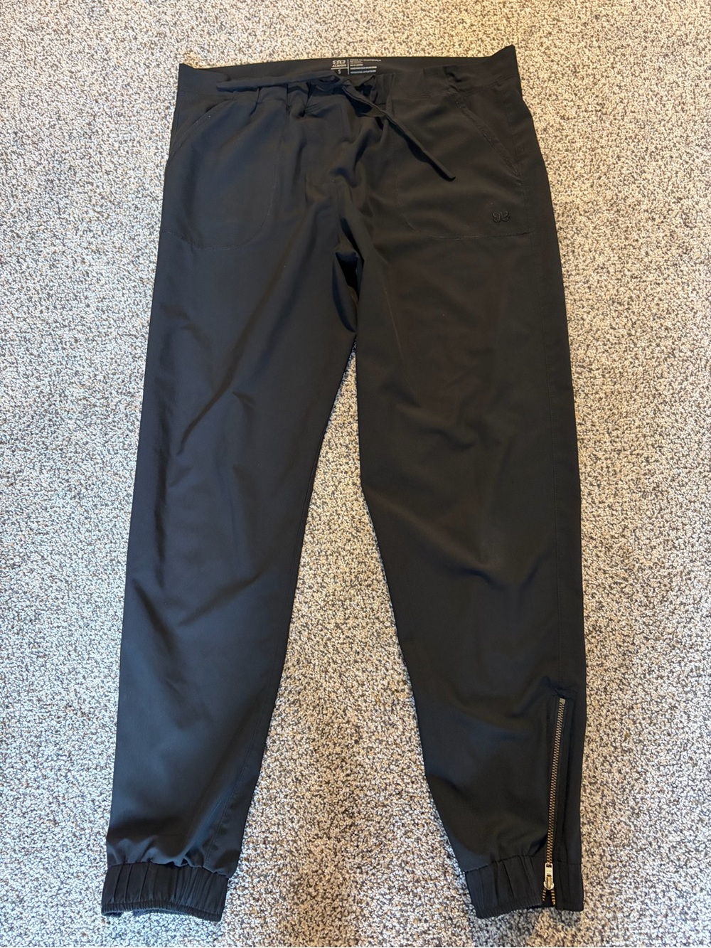 Albion Women’s Jetsetters Joggers with Ankle Zipper